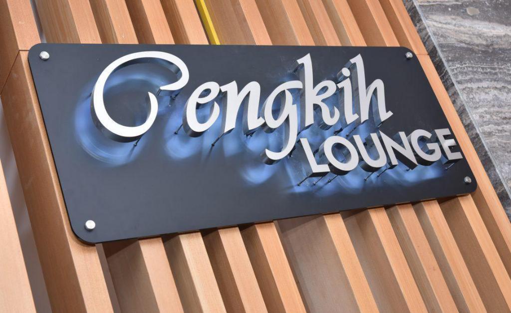 Tenera Hotel Bangi Exterior foto Penguin Lounge