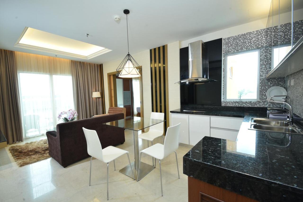 Tenera Hotel Bangi Exterior foto A modern interior